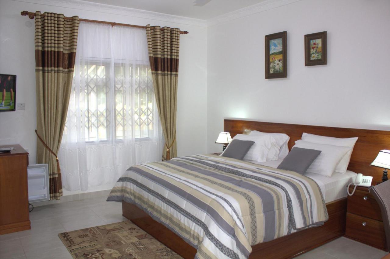 Charlestina Beach Resort Ampeni Dış mekan fotoğraf