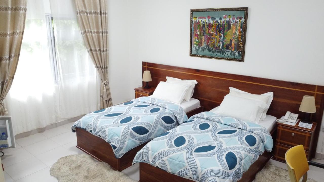 Charlestina Beach Resort Ampeni Dış mekan fotoğraf