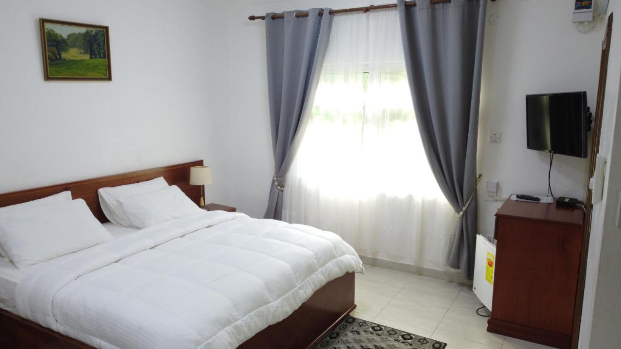 Charlestina Beach Resort Ampeni Dış mekan fotoğraf