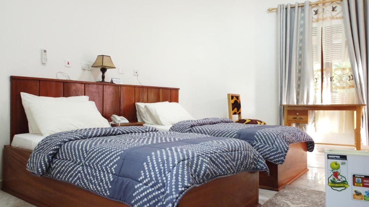 Charlestina Beach Resort Ampeni Dış mekan fotoğraf
